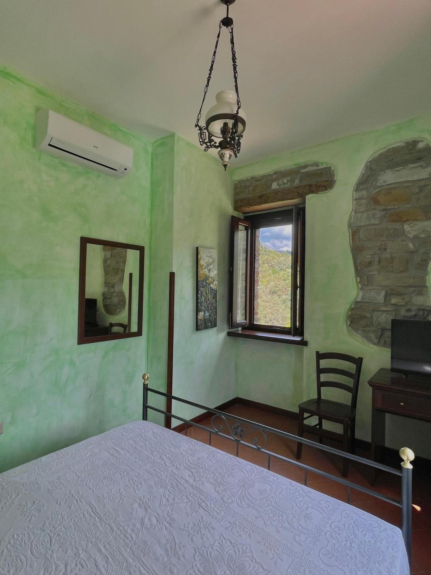 Agriturismo Piano Di Andrea Ostigliano Extérieur photo